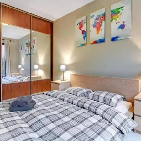 Comfortable And Bright- Golden Apartments- City Center&Sz7-1 Apartment